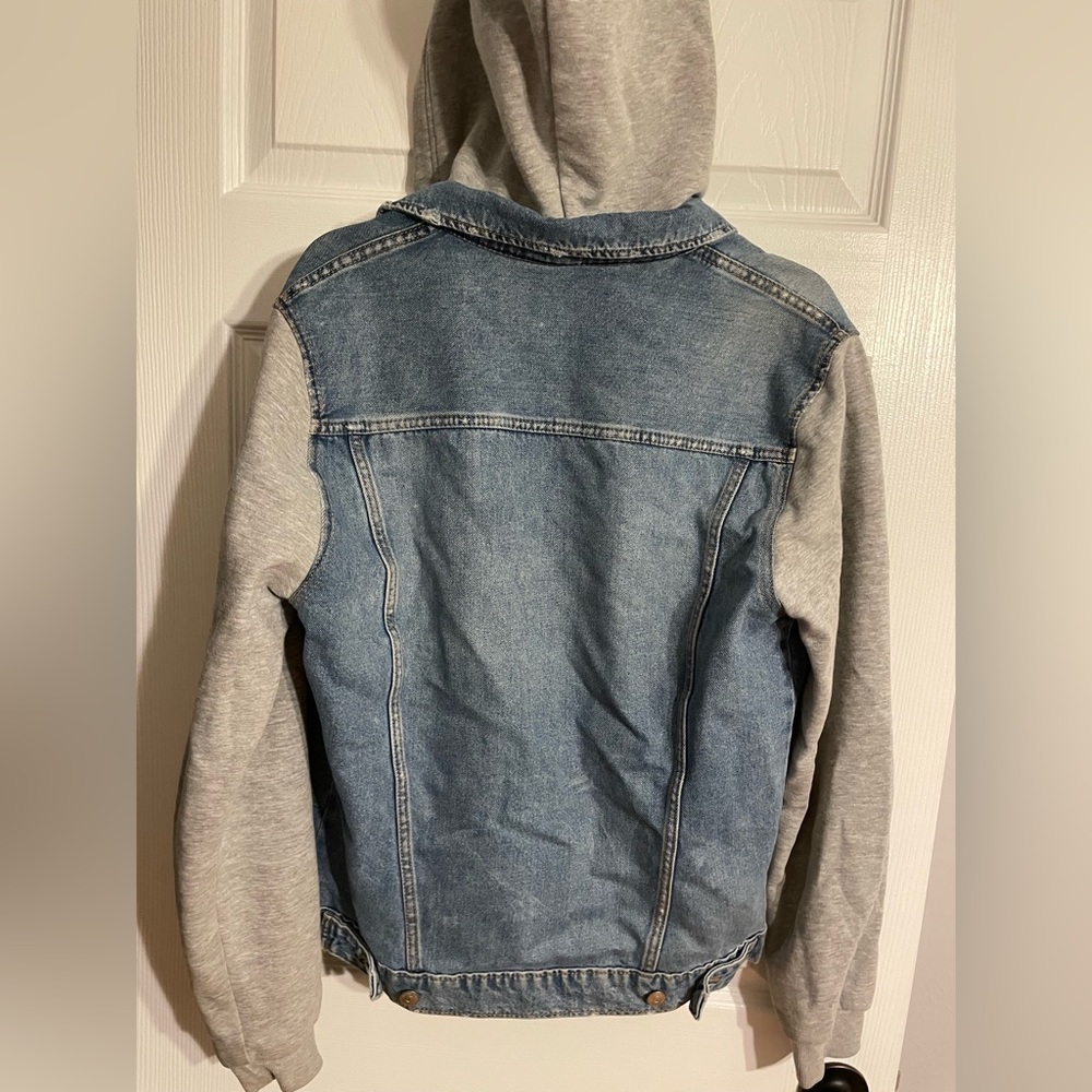Divided H&M blue denim jacket size M